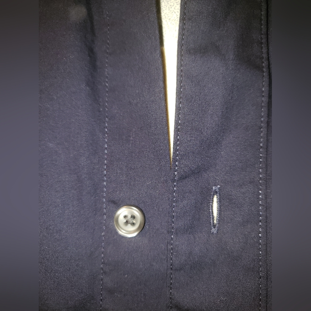 NWOT Gap Navy Blue organic cotton Button-Up Shirt